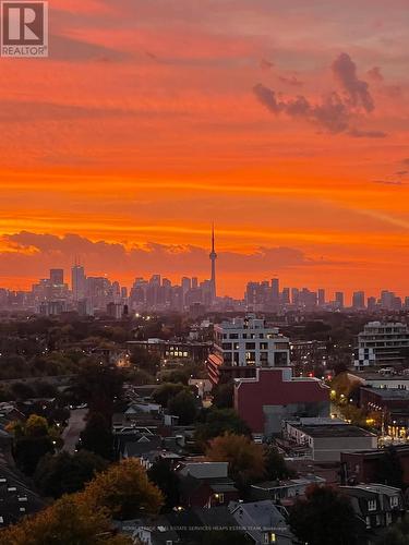 1527 - 60 Heintzman Street, Toronto, ON - Outdoor With View