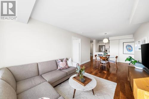 1527 - 60 Heintzman Street, Toronto, ON - Indoor Photo Showing Living Room