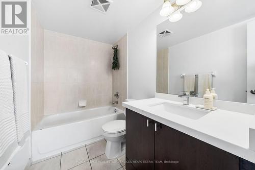 1527 - 60 Heintzman Street, Toronto, ON - Indoor Photo Showing Bathroom