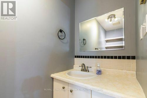 60 Catharine Street, Belleville, ON - Indoor Photo Showing Bathroom