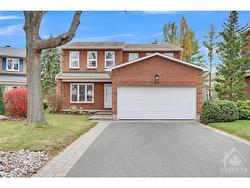 29 PITTAWAY Avenue  Ottawa, ON K1G 4P3