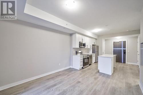 302 - 480 Gordon Krantz Avenue, Milton, ON - Indoor Photo Showing Kitchen