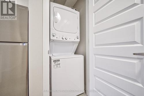 302 - 480 Gordon Krantz Avenue, Milton, ON - Indoor Photo Showing Laundry Room