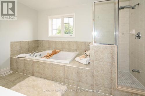 1616 Docking Court, Oshawa, ON - Indoor Photo Showing Bathroom