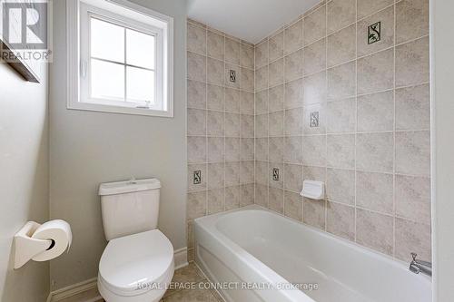 1616 Docking Court, Oshawa, ON - Indoor Photo Showing Bathroom