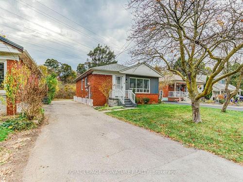 6 Bonnyview Dr, Toronto, ON 