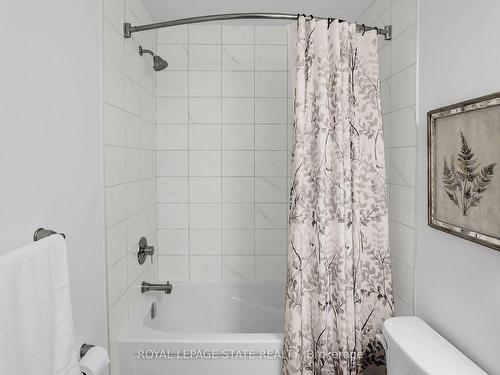 4165 Cassandra Dr, Lincoln, ON - Indoor Photo Showing Bathroom