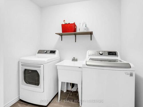 4165 Cassandra Dr, Lincoln, ON - Indoor Photo Showing Laundry Room