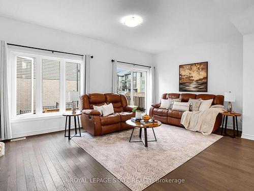 4165 Cassandra Dr, Lincoln, ON - Indoor Photo Showing Living Room