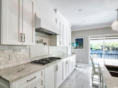 Cuisine - 9034 Crois. Richmond, Brossard, QC - Indoor Photo Showing Kitchen With Upgraded Kitchen