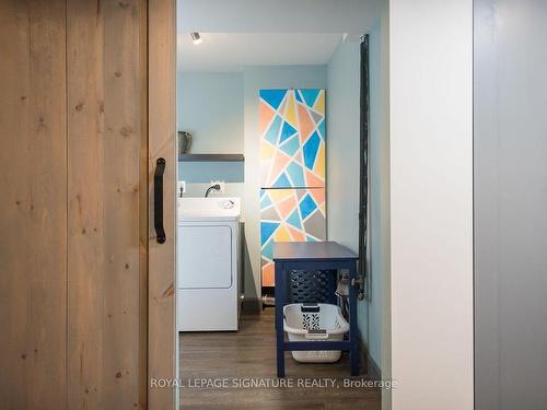 36 Dills Cres, Milton, ON - Indoor Photo Showing Laundry Room