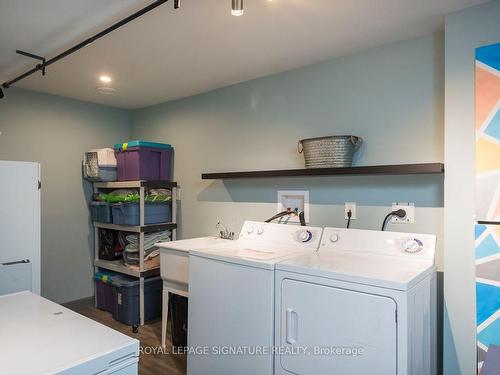 36 Dills Cres, Milton, ON - Indoor Photo Showing Laundry Room