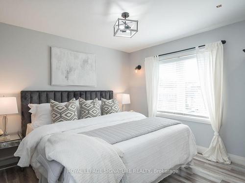 815 Cedarbrae Ave, Milton, ON - Indoor Photo Showing Bedroom