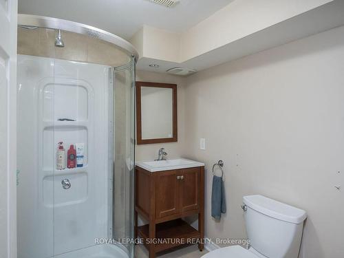 815 Cedarbrae Ave, Milton, ON - Indoor Photo Showing Bathroom