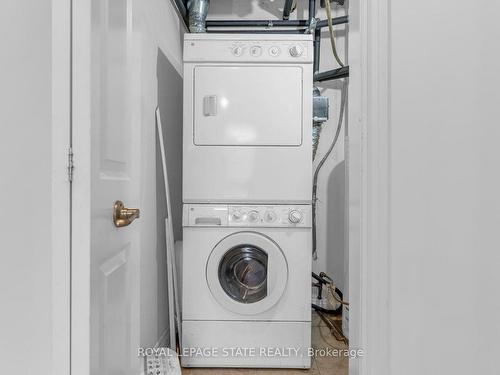 102-56 Kerman Ave, Grimsby, ON - Indoor Photo Showing Laundry Room