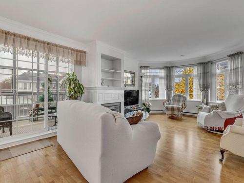 Salon - 1262 Rue Gaston-Miron, Lévis (Desjardins), QC - Indoor Photo Showing Living Room With Fireplace