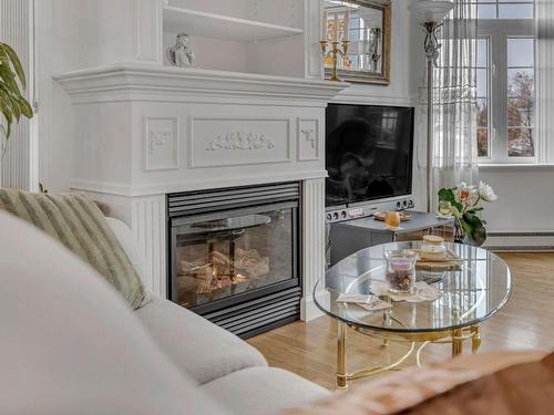 Salon - 1262 Rue Gaston-Miron, Lévis (Desjardins), QC - Indoor Photo Showing Living Room With Fireplace