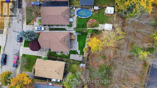 28 Ramsey Crescent, Hamilton, ON - Outdoor