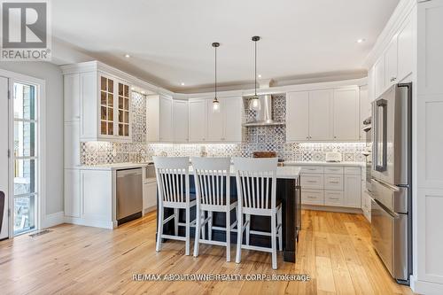 363 Walton Street, Oakville, ON - Indoor Photo Showing Kitchen With Upgraded Kitchen