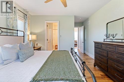 363 Walton Street, Oakville, ON - Indoor Photo Showing Bedroom