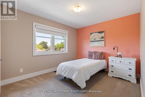 363 Walton Street, Oakville, ON - Indoor Photo Showing Bedroom