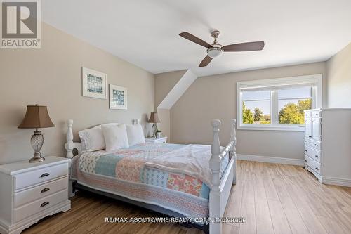 363 Walton Street, Oakville, ON - Indoor Photo Showing Bedroom