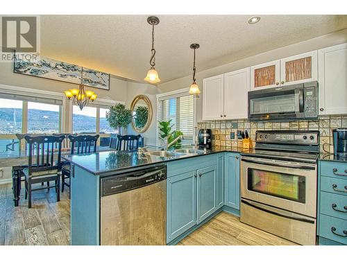 6895 Santiago Loop Unit# 101, Kelowna, BC - Indoor Photo Showing Kitchen