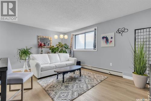 103 258 Pinehouse Place, Saskatoon, SK - Indoor Photo Showing Living Room