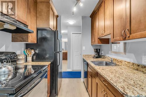 103 258 Pinehouse Place, Saskatoon, SK - Indoor Photo Showing Kitchen