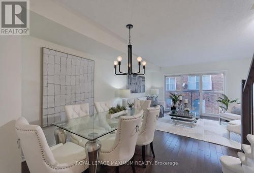 22 - 435 English Rose Lane, Oakville, ON - Indoor Photo Showing Dining Room