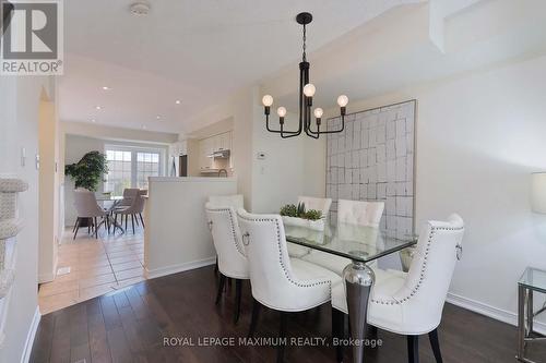 22 - 435 English Rose Lane, Oakville, ON - Indoor Photo Showing Dining Room