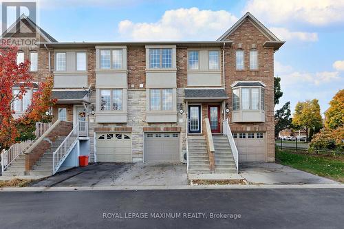 22 - 435 English Rose Lane, Oakville, ON - Outdoor With Facade