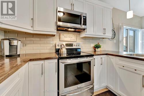 200 Birkinshaw Road, Cambridge, ON - Indoor Photo Showing Kitchen