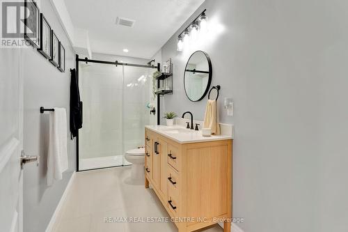 200 Birkinshaw Road, Cambridge, ON - Indoor Photo Showing Bathroom