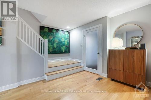 18 Birch Avenue, Ottawa, ON - Indoor Photo Showing Other Room