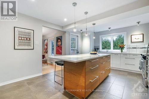 18 Birch Avenue, Ottawa, ON - Indoor Photo Showing Kitchen With Upgraded Kitchen