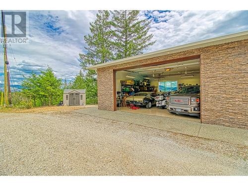 144 Crown Crescent, Vernon, BC - Outdoor