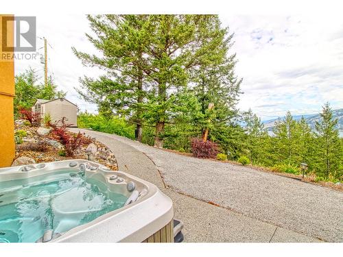 144 Crown Crescent, Vernon, BC - Outdoor