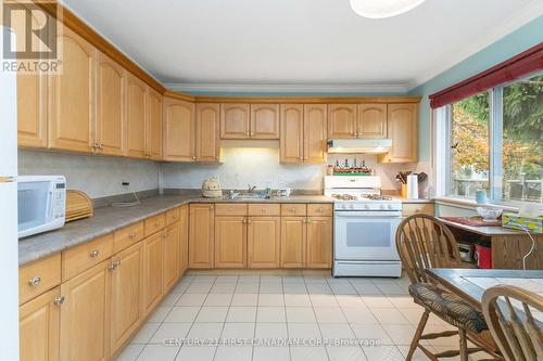 327 Base Line Road W, London, ON - Indoor Photo Showing Kitchen