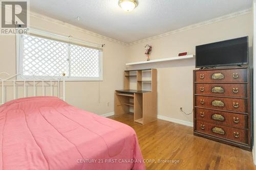 327 Base Line Road W, London, ON - Indoor Photo Showing Bedroom