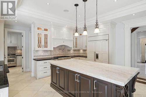 117 Upper Canada Drive, Toronto, ON - Indoor Photo Showing Kitchen With Upgraded Kitchen