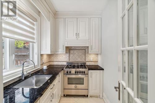 117 Upper Canada Drive, Toronto, ON - Indoor Photo Showing Kitchen