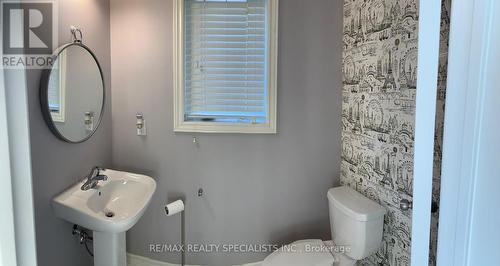 32 Rushland Crescent, Whitby, ON - Indoor Photo Showing Bathroom