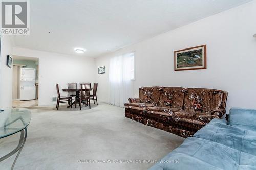 931 Montreal Street, Midland, ON - Indoor Photo Showing Living Room