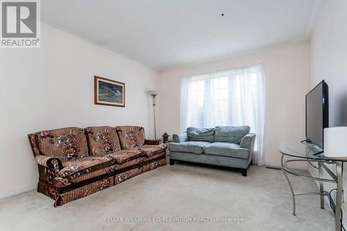 931 Montreal Street, Midland, ON - Indoor Photo Showing Living Room