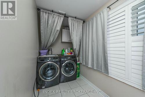 70 Zanetta Crescent, Brampton, ON - Indoor Photo Showing Laundry Room