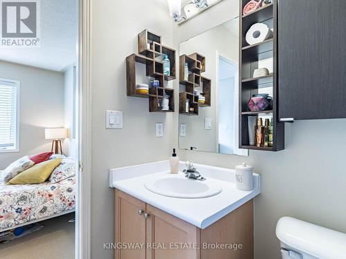 20 - 619 Evans Avenue, Toronto, ON - Indoor Photo Showing Bathroom