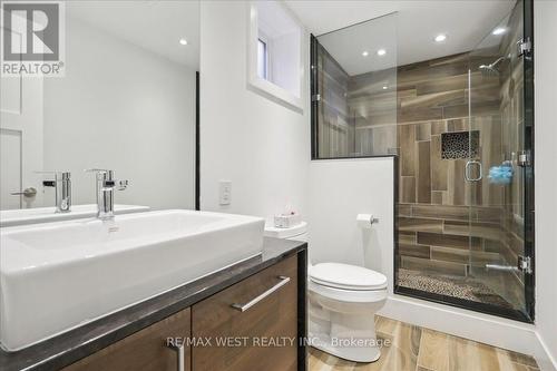 84 Ellins Avenue, Toronto, ON - Indoor Photo Showing Bathroom