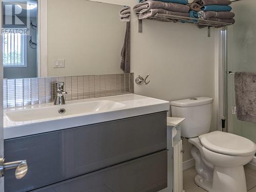 2735 Northview Place, Lake Country, BC - Indoor Photo Showing Bathroom