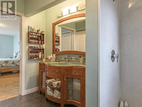 2735 Northview Place, Lake Country, BC - Indoor Photo Showing Bathroom